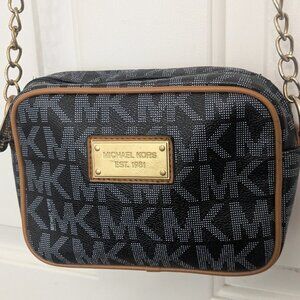 Michael Michael Kors Jet Set Crossbody in Black / Brown